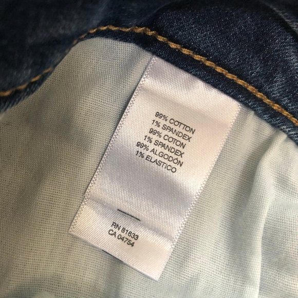 Kenneth Cole Reaction Moderna Denim Skirt - Picture 9 of 10